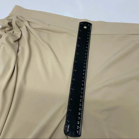 Susan Graver  Liquid Knit Tulip Hem Crop Pants XL Pull On Neutral Pockets Travel - Picture 10 of 13